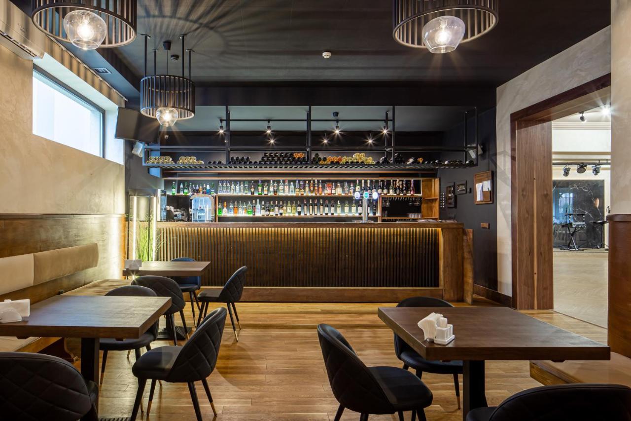 Nebos Hotel & Restaurant Ivano-Frankivsk Ngoại thất bức ảnh